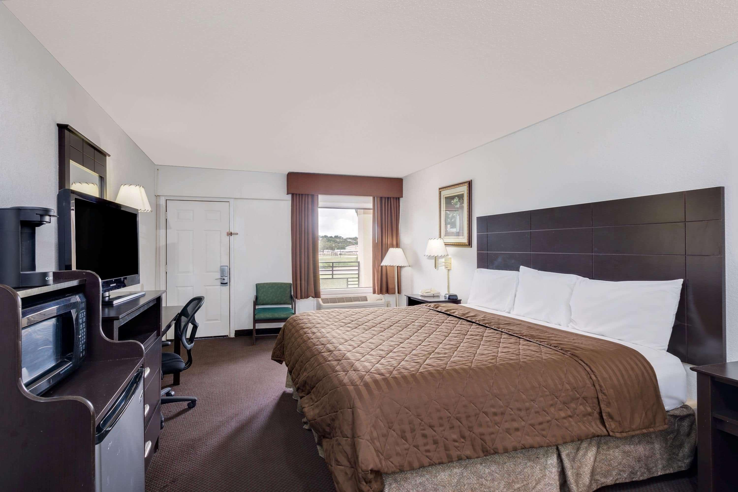Travelodge By Wyndham Ozona Extérieur photo